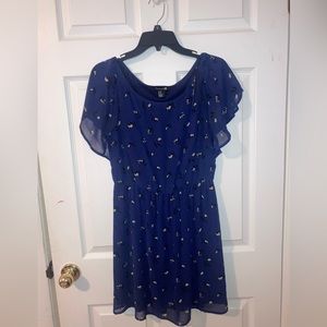 Forever 21 medium casual flowy blue dress with floral pattern.
